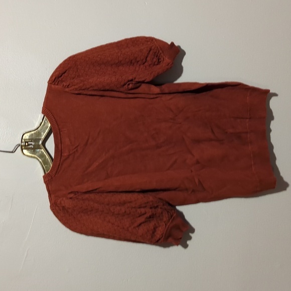 Marked‎ sweater small - Picture 6 of 9